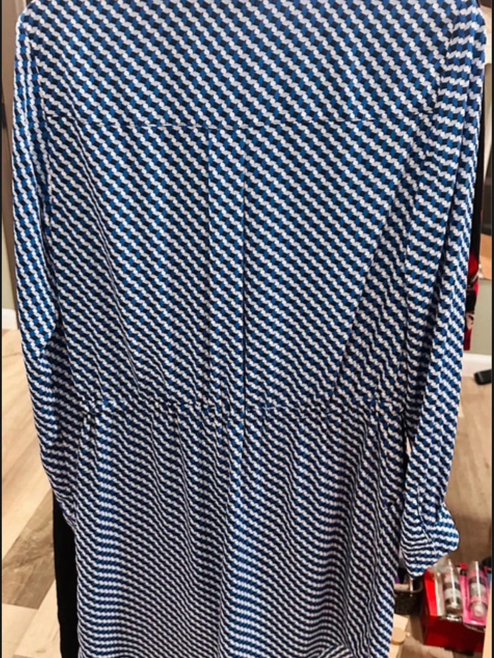 TH Dress with cool magnetic snaps